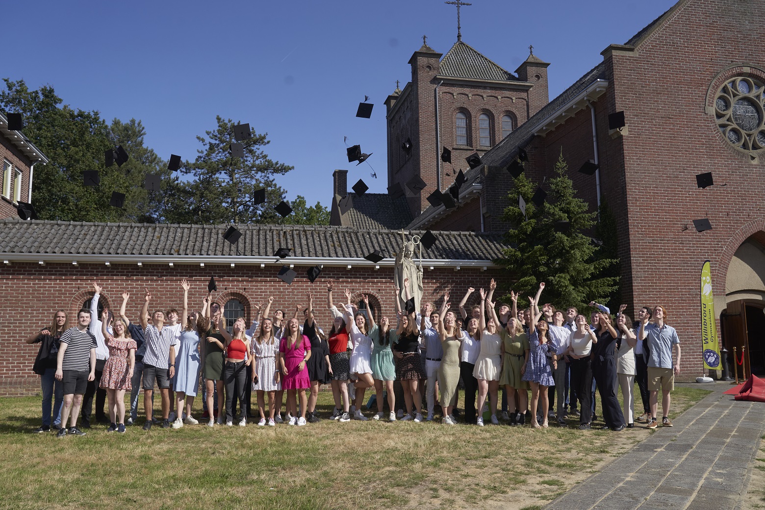 Wij feliciteren alle geslaagde leerlingen