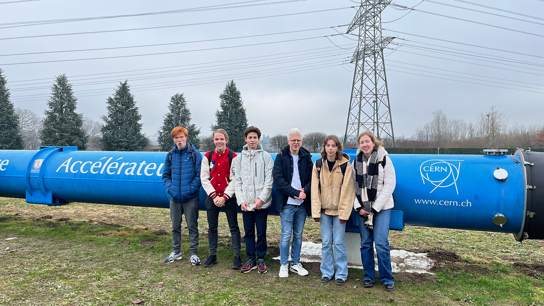 Leerlingen op studiereis naar CERN